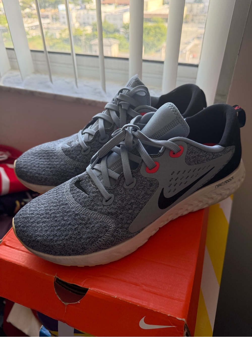 Nike Legend React size 12
